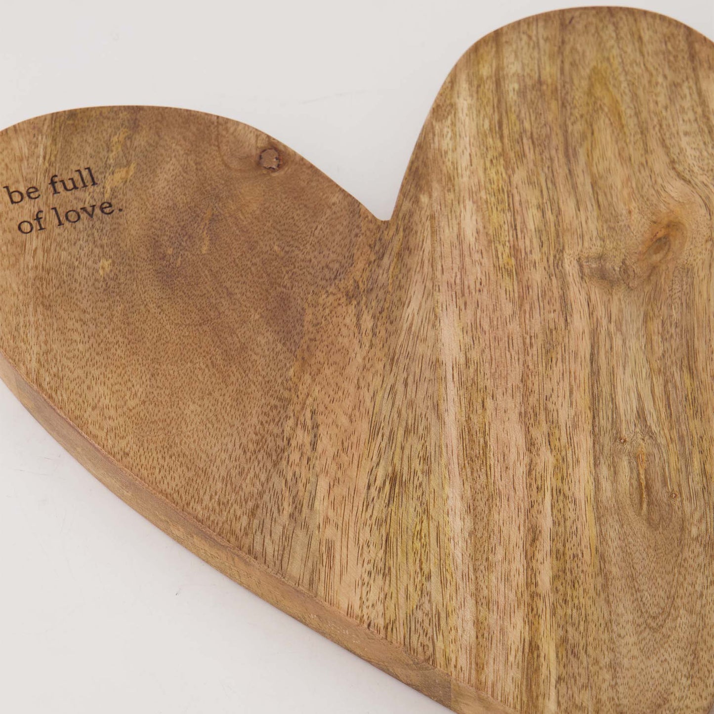 Borrelplank mangohout Be full of love