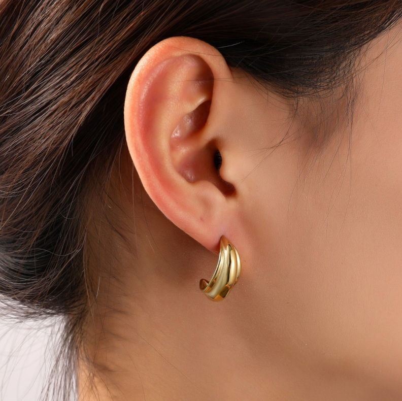 Elegant Oval Drop E56210-2