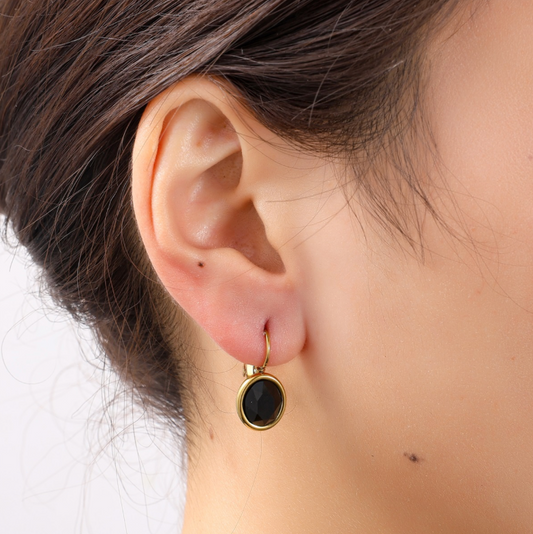 French Hook Oval Black E56377-2