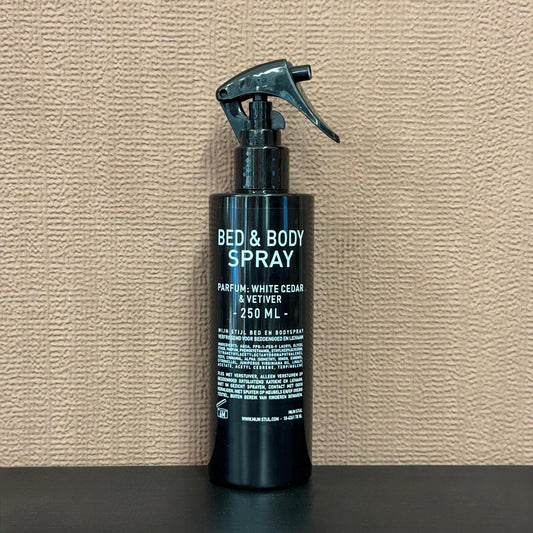 Mijn Stijl Bed en Bodyspray White Cedar en Vetiver 250ml