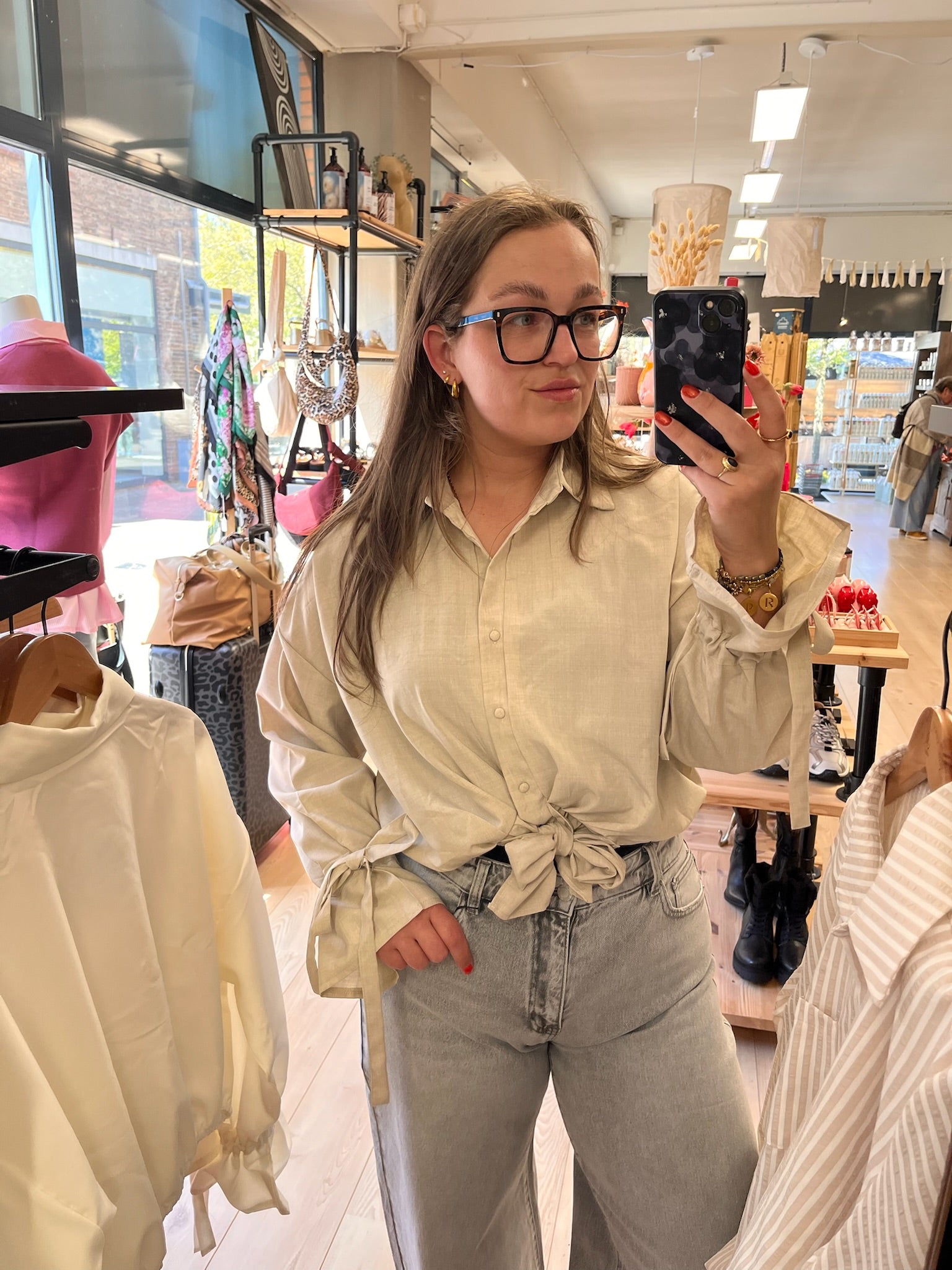 Milou Cropped tie blouse Taupe