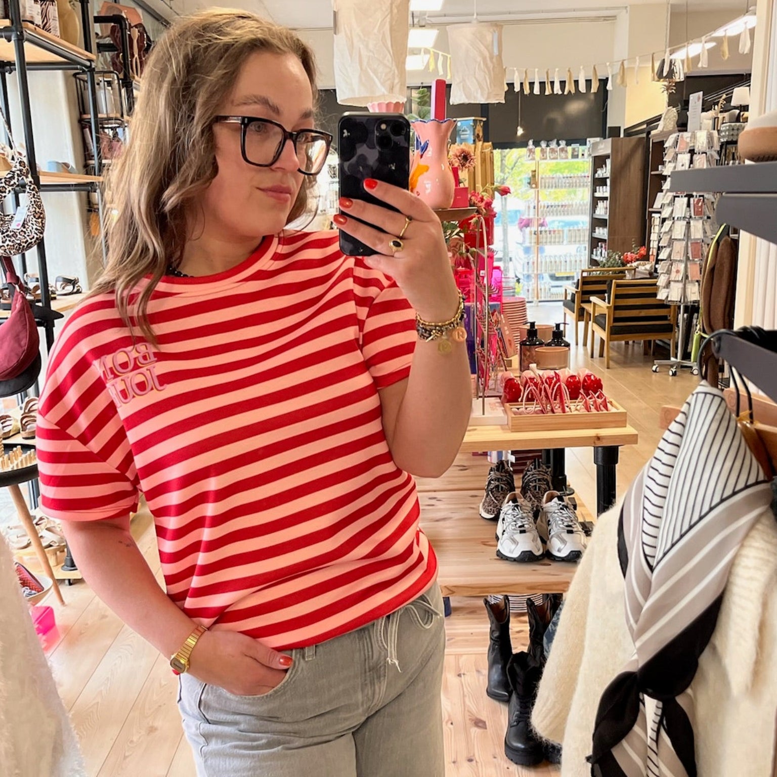 Noor Stripe shirt Red pink