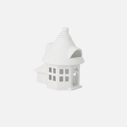 Räder Light House Thatched Tower1