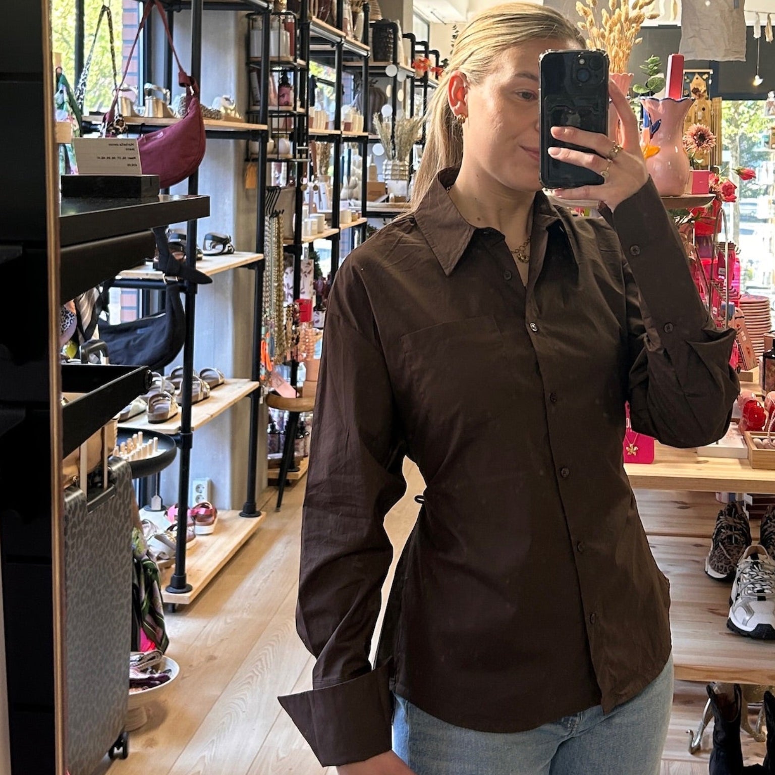 Reneé Fitted blouse Chocolade