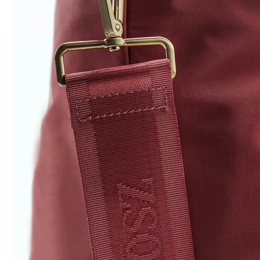 MŌSZ Weekendtas | Sandy Bordeaux | 32 x 48 x 24 cm | 37 liter