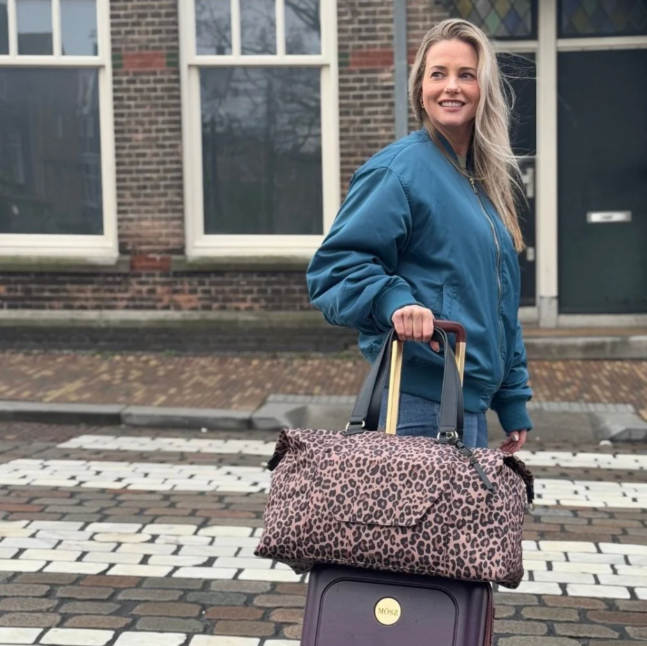 MŌSZ Weekendtas | Panterprint | 32 x 48 x 24 cm | 37 liter